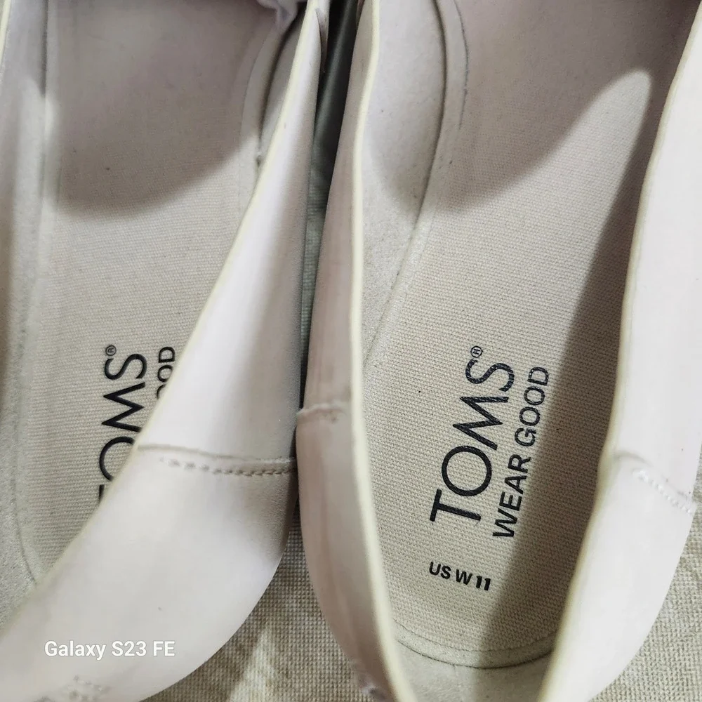 Toms Darcy Loafers Women's Size 11 Natural Leather Flat Shoes Slip On Minimalist